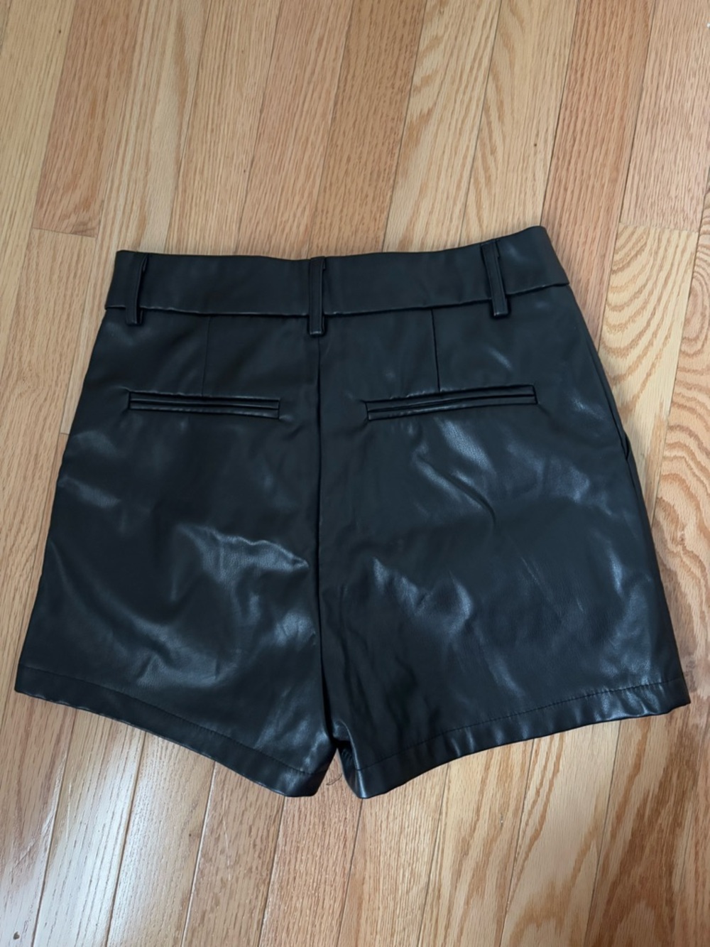 Black Leather Women's Shorts - Picture 8 of 9